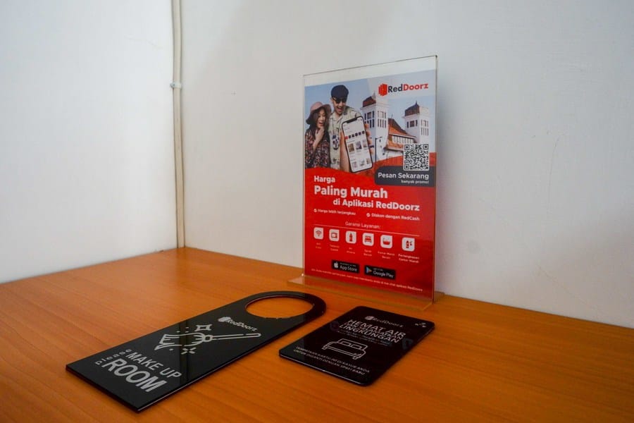 RedDoorz near GOR UNY