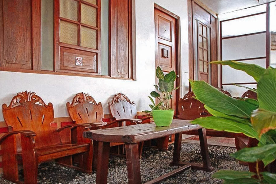 RedDoorz Hostel @ Deomar Hometel and Farm Cafe Vigan Ilocos
