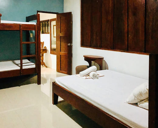 RedDoorz Hostel @ Deomar Hometel and Farm Cafe Vigan Ilocos