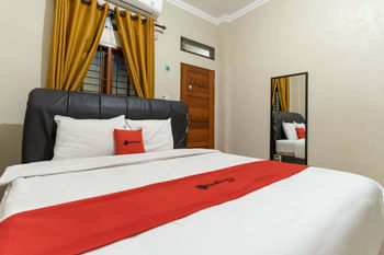 RedDoorz @ Joyce Guest House Medan