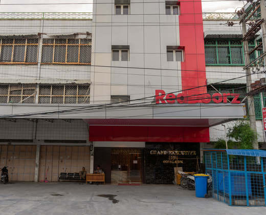 RedDoorz Plus @ Jalan Letda Sujono Medan 2