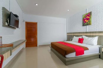 RedDoorz Plus @ Vantas Hotel Parbaba
