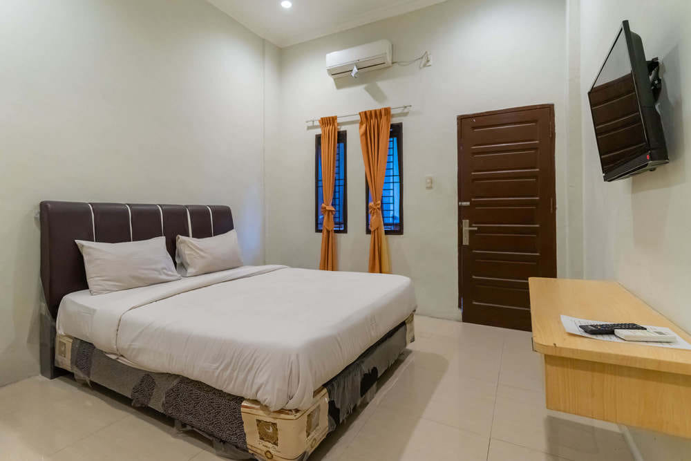SALE Room