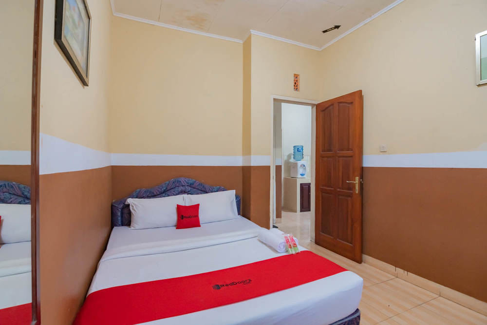 RedDoorz Suite