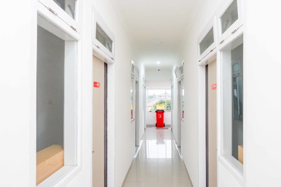 RedDoorz near Rita Super Mall Purwokerto