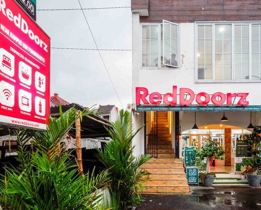 RedDoorz near Rita Super Mall Purwokerto