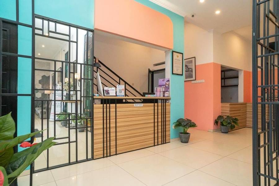 Sans Hotel FiFFa Premiere Malang