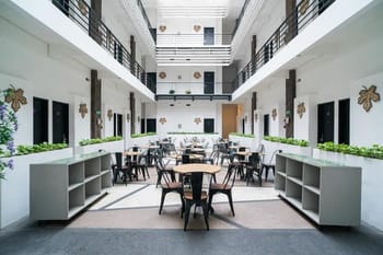 Sans Hotel FiFFa Premiere Malang