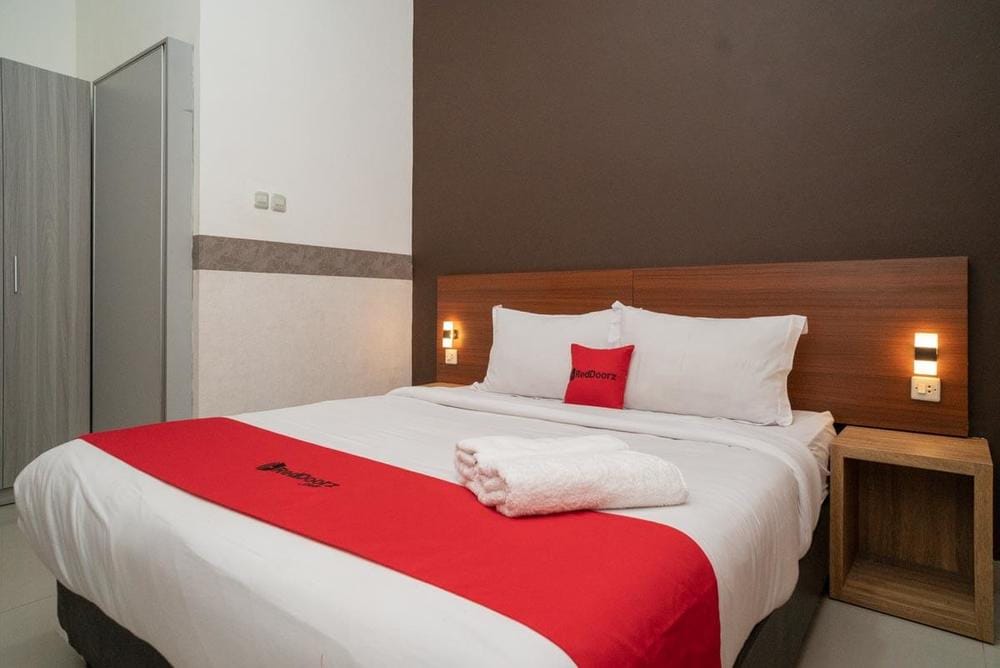 RedDoorz Room