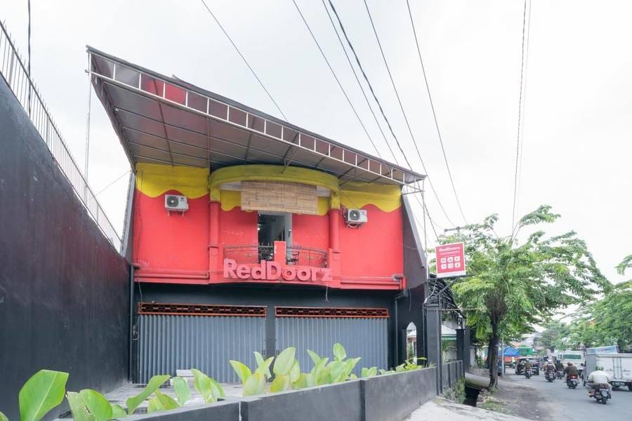RedDoorz @ Tanjung Sari Surabaya