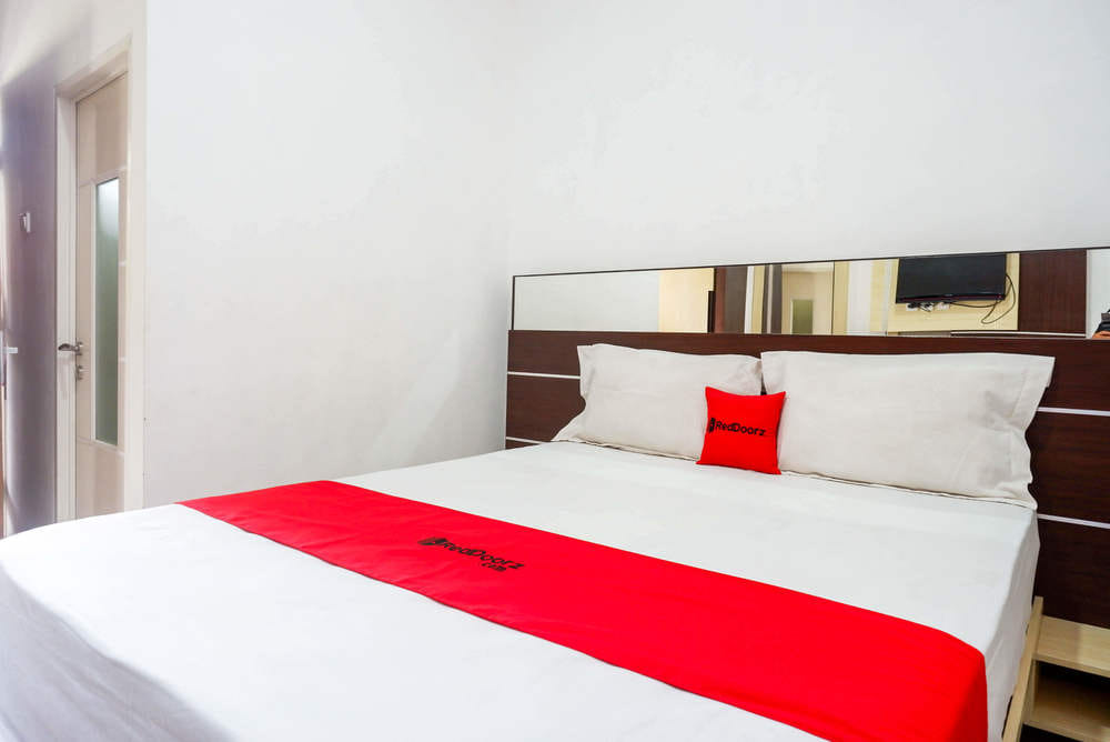 RedDoorz Room