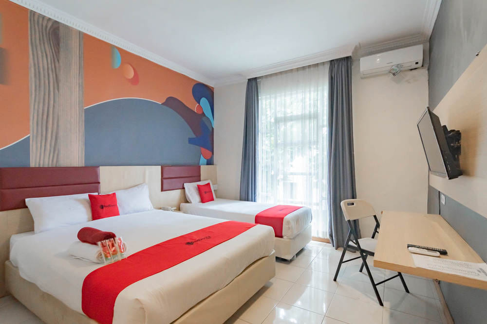 RedDoorz Suite