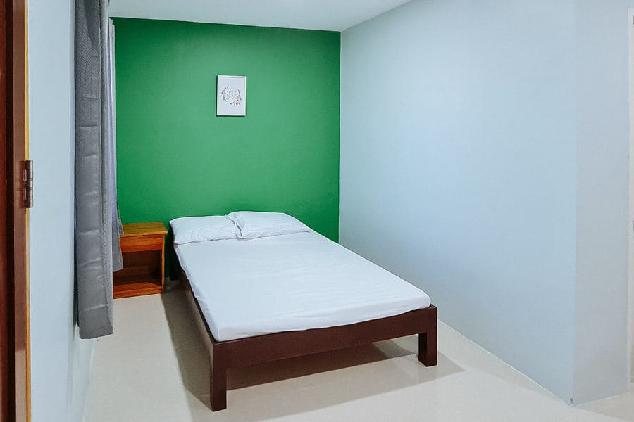 RedDoorz Plus @ Galucksea Beach Resort