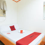 RedDoorz @ Eros Travellers Pensione