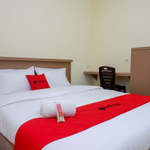 RedDoorz near Tugu Muda Semarang