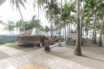 Reddoorz @ Royal Grande Beach Resort Batangas