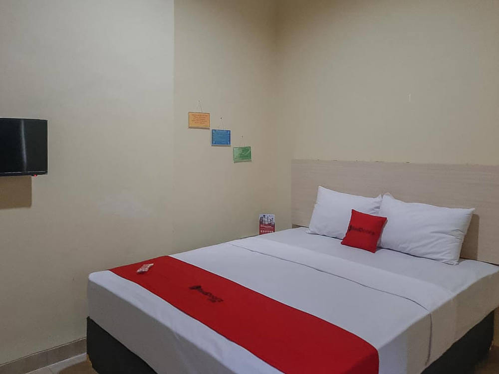 RedDoorz Room