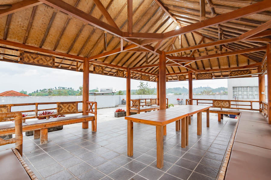 RedDoorz near Lembang Park & Zoo 2