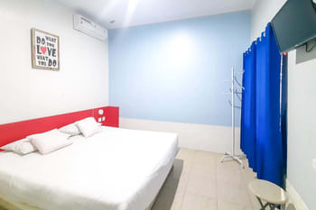 Londres Bed and Breakfast RedPartner near Gembira Loka Zoo