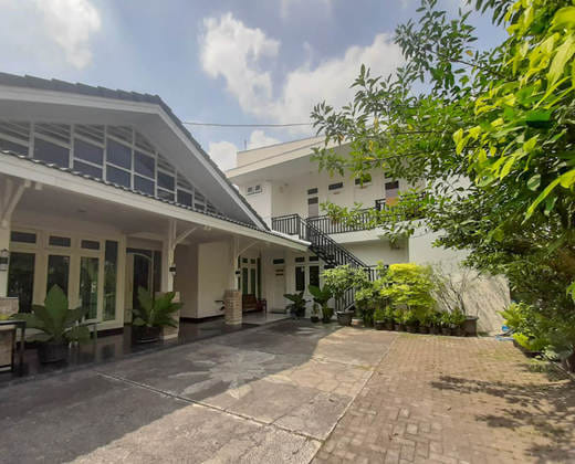 Londres Bed and Breakfast RedPartner near Gembira Loka Zoo