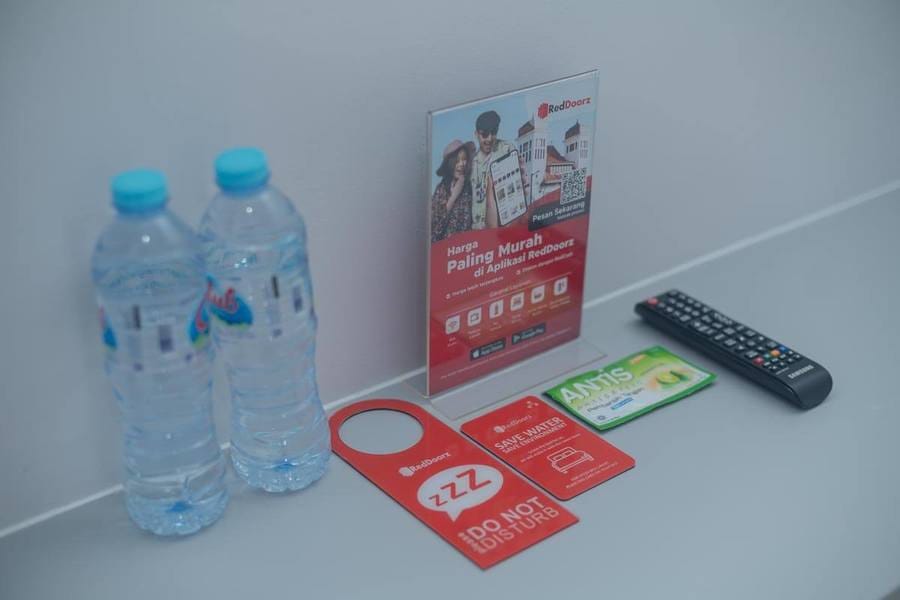 RedDoorz @ Jalan Gunung Talang Mahendradatta