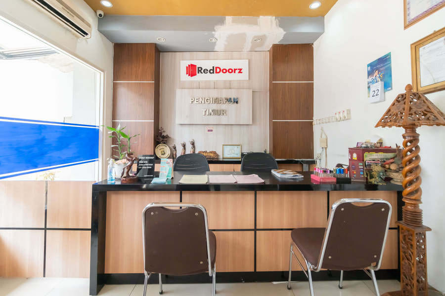 RedDoorz Plus near Palembang Airport 3