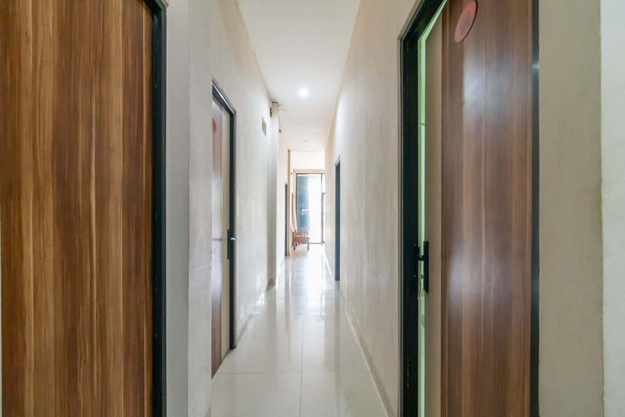 RedDoorz near Taman Wisata Alam Punti Kayu Palembang 2