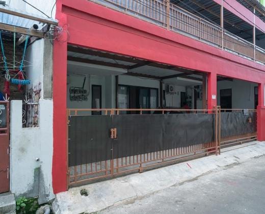 RedDoorz near Sarinah Jakarta