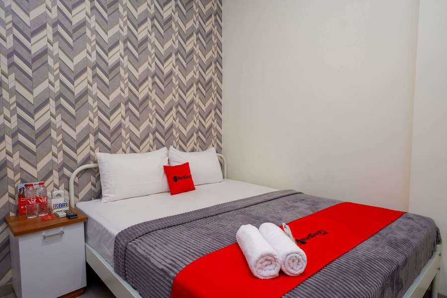 RedDoorz Plus @ Karangploso