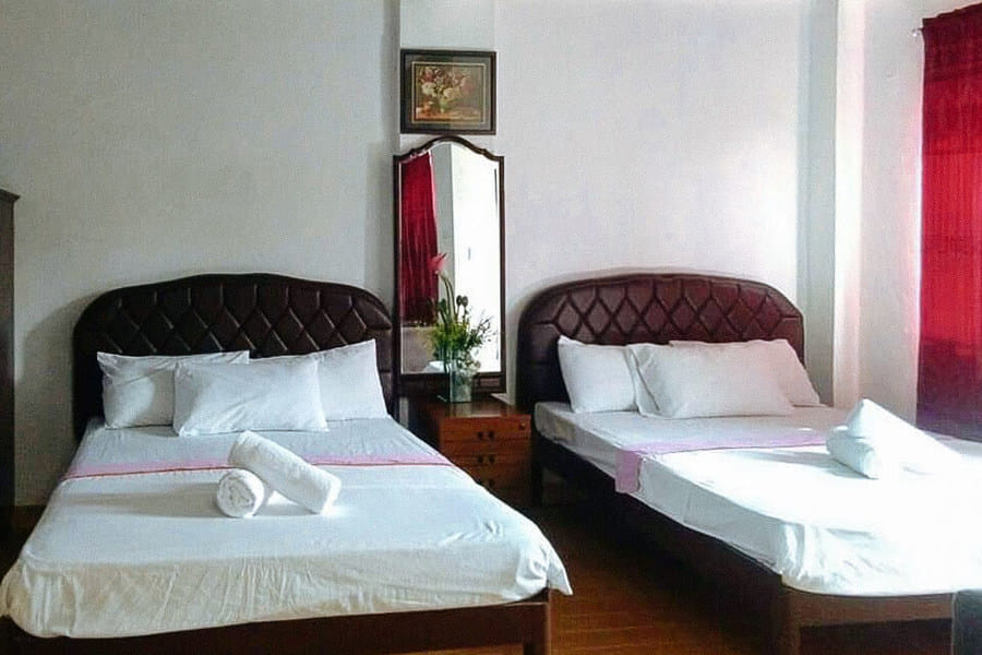 RedDoorz @ RHR Tourist Inn Canlaon