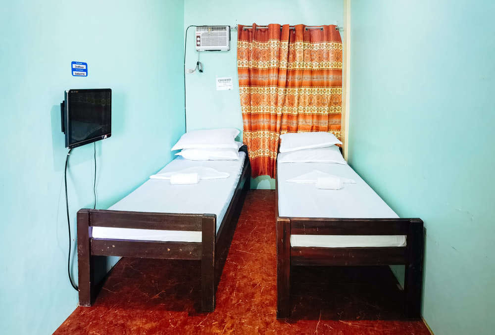 RedDoorz Room