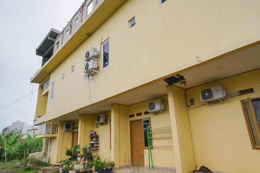 Pekayon Garden House Syariah RedPartner Near RS EMC Pekayon