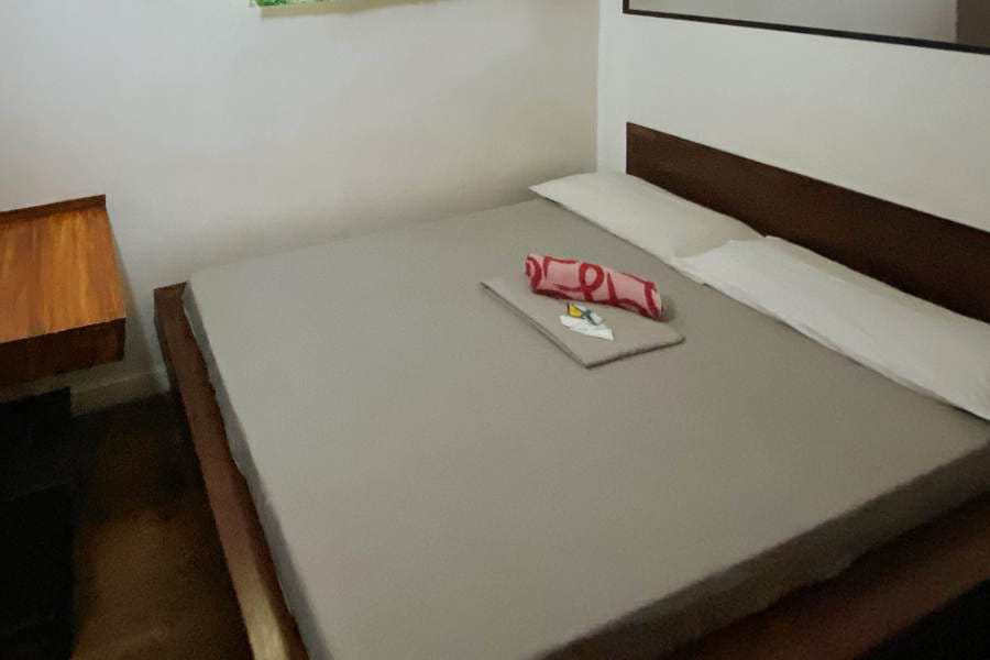 RedDoorz @ Sukitel Budget Hotel Nasugbu