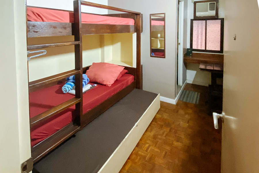 RedDoorz @ Sukitel Budget Hotel Nasugbu