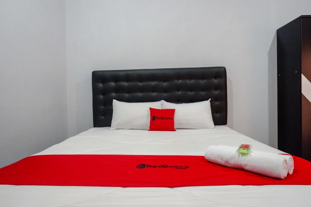 RedDoorz SALE