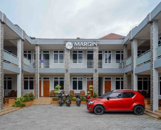RedDoorz Syariah near Alun Alun Purwokerto 2