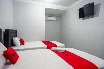 RedDoorz Syariah near Alun Alun Purwokerto 2