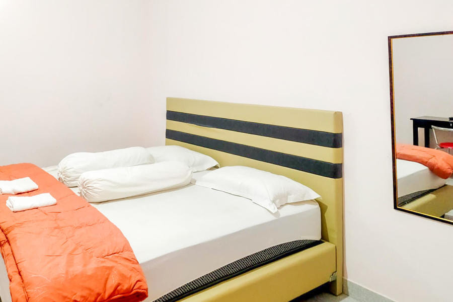 RedDoorz @ Makarios Hotel Poso