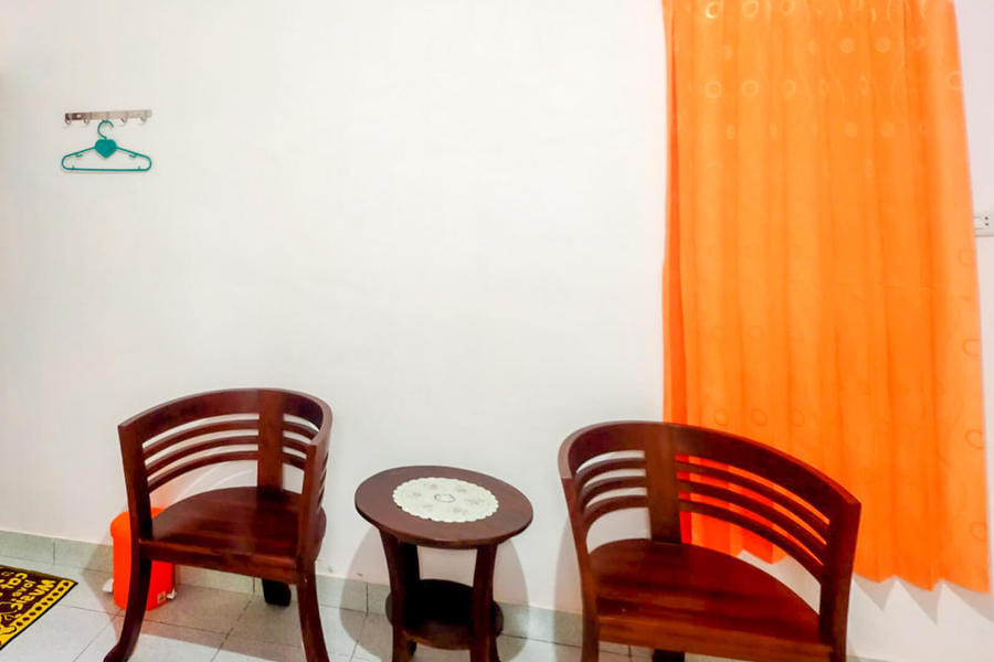 RedDoorz @ Makarios Hotel Poso