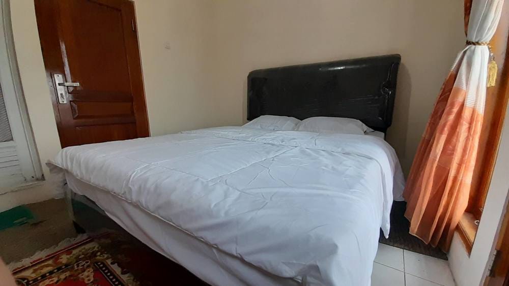 Standard Room with Sharing Bathroom