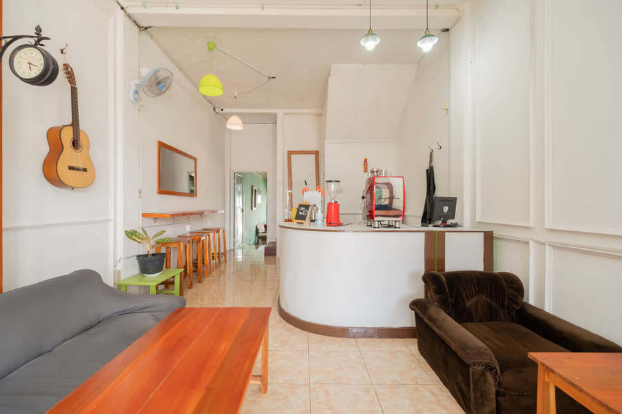 RedDoorz Plus near Universitas Saburai Lampung