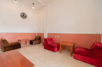 RedDoorz Plus near Universitas Saburai Lampung