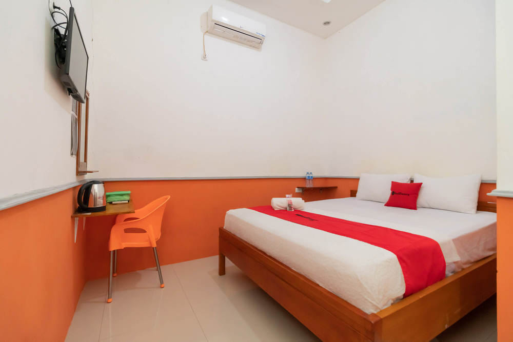 RedDoorz Room