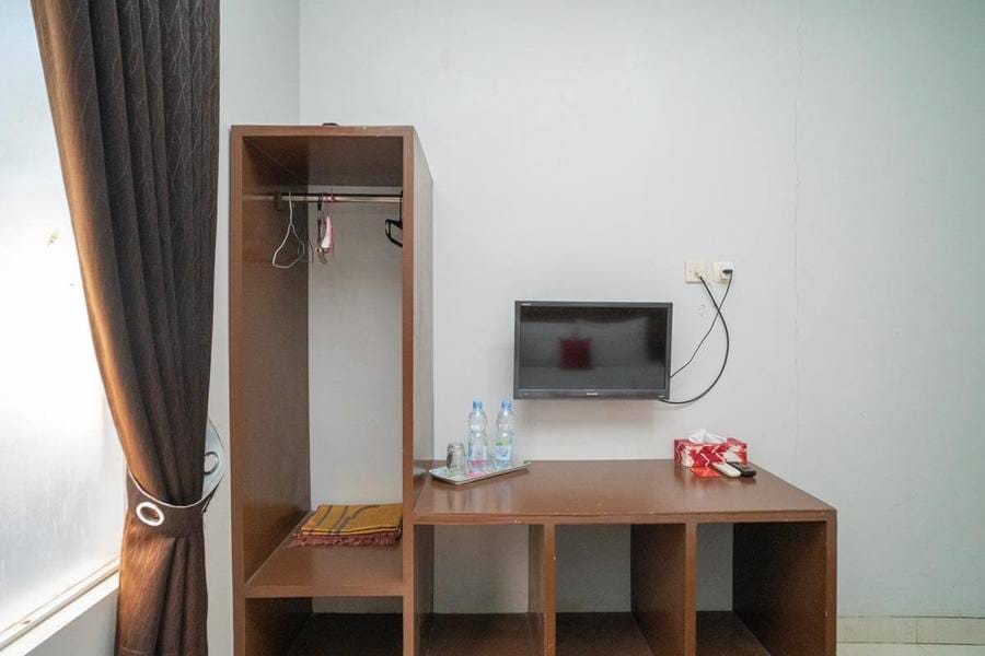 RedDoorz Syariah Near Tugu Dodol Kandangan