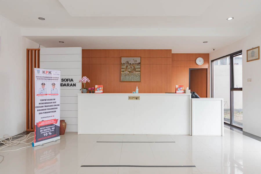RedDoorz Plus @ Hotel Sofia Pangandaran