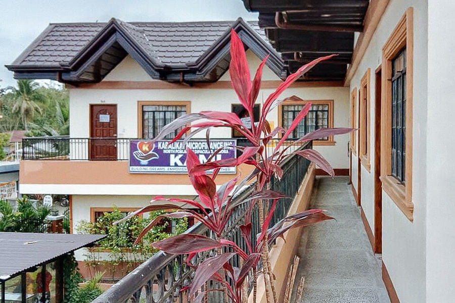 RedDoorz @ Solid Rock Guest House Dipaculao Aurora