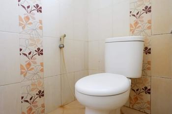 Rama Shinta Homestay near Gembira Loka Zoo RedPartner
