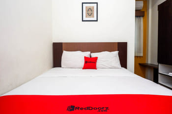 RedDoorz Syariah @ Namira Hotel