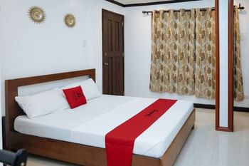 RedDoorz Plus @ Billy's Resort Oslob