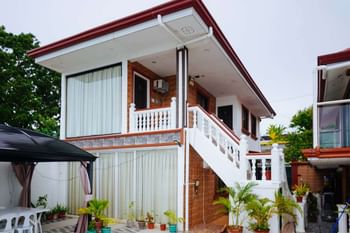 RedDoorz Plus @ Billy's Resort Oslob